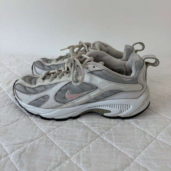 Nike Xccelerator TR Running Shoes White Silver Pink 903047-064 2006 VTG 10W - Picture 4 of 12